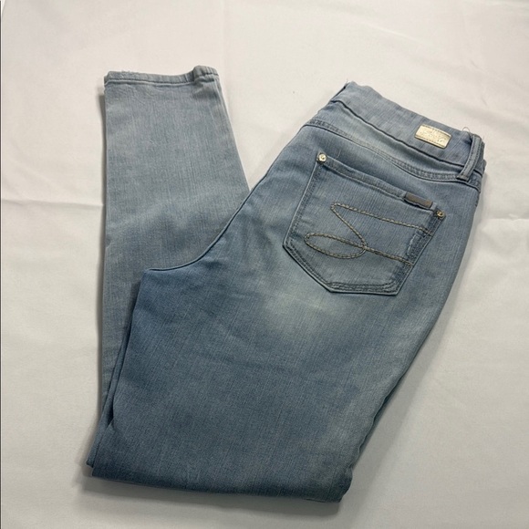 Seven7 Blue Skinny Jeans with‎ Distressed Look - Picture 1 of 7